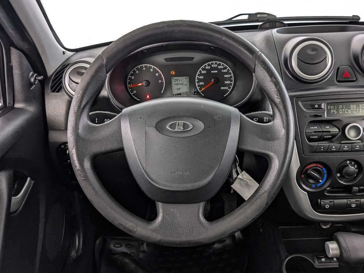 Купить Lada (ВАЗ) Granta с пробегом. Фото: #17