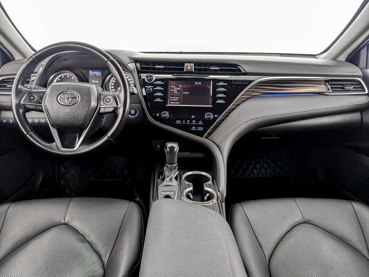 Купить Toyota Camry с пробегом. Фото: #11