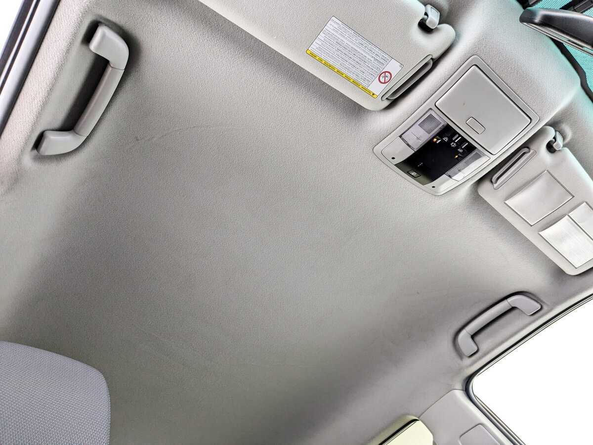 Купить Toyota Land Cruiser Prado с пробегом. Фото: #17