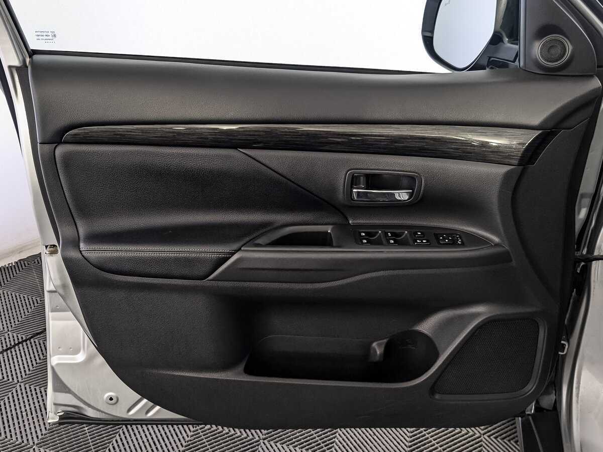 Продажа Б/У Митсубиши Оутлэндер. Фото: #13