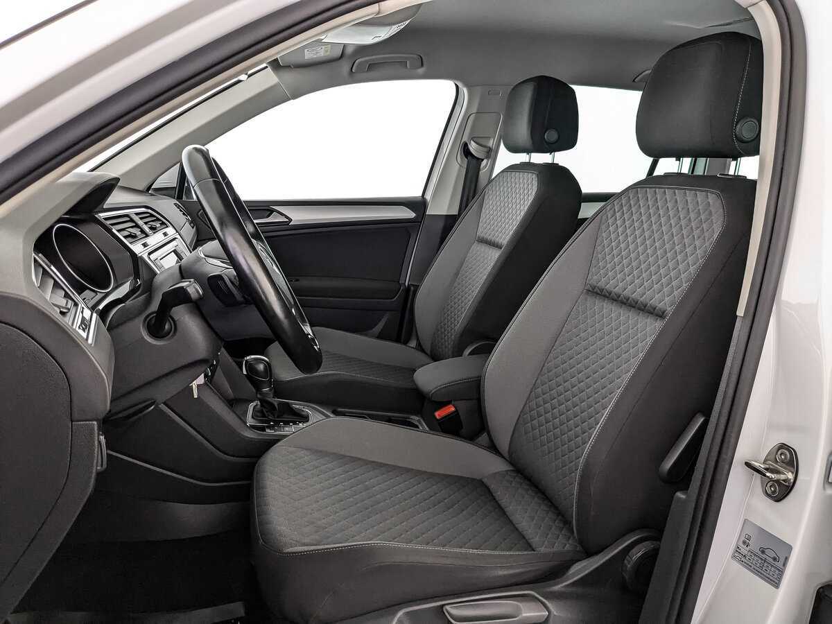 Купить Volkswagen Tiguan с пробегом. Фото: #15