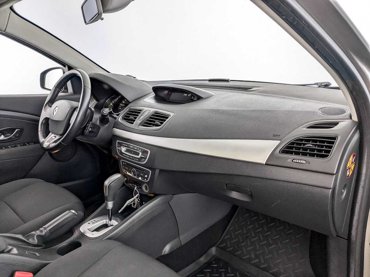 Купить Renault Fluence с пробегом. Фото: #8