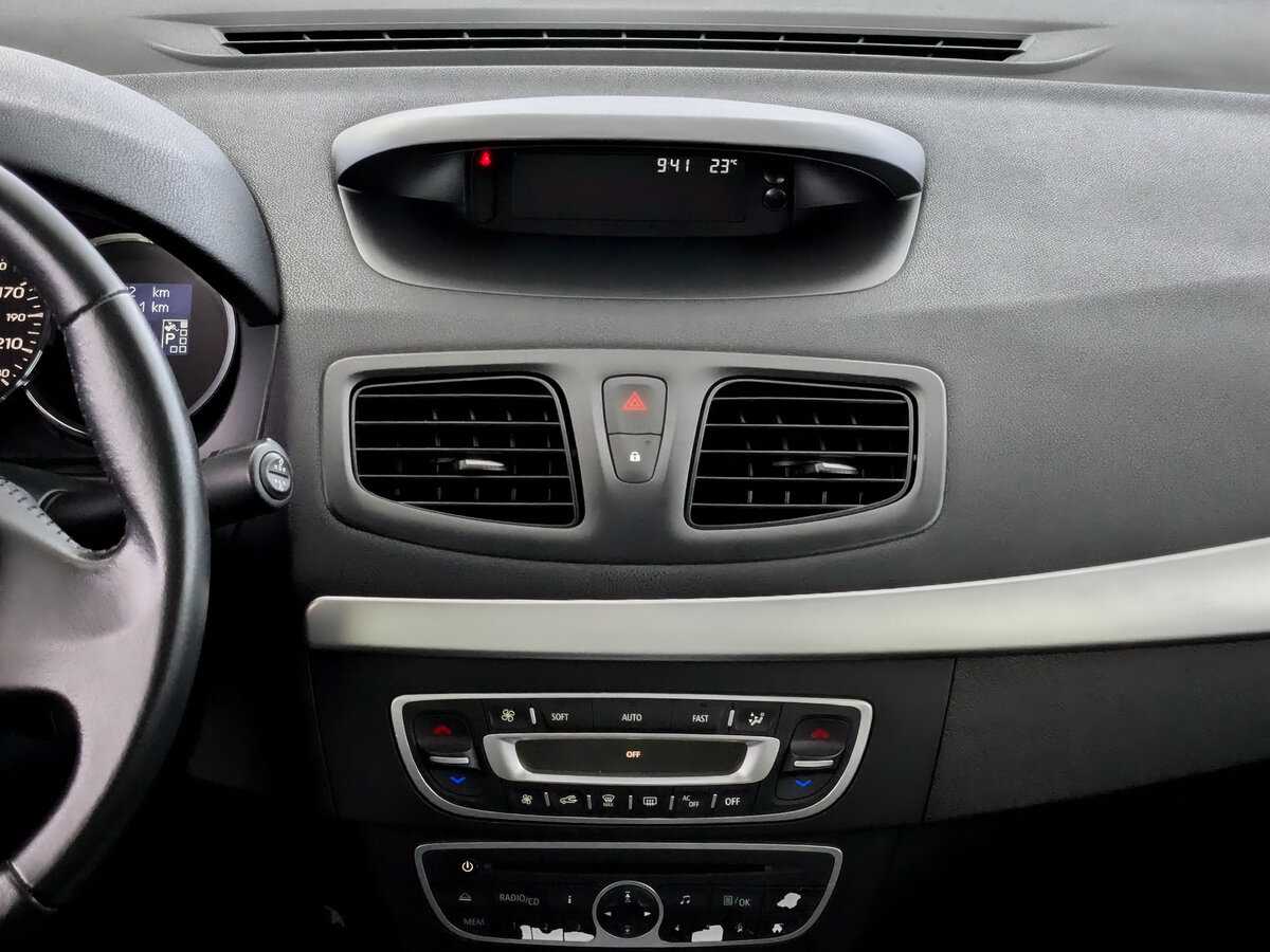 Купить Renault Fluence с пробегом. Фото: #12