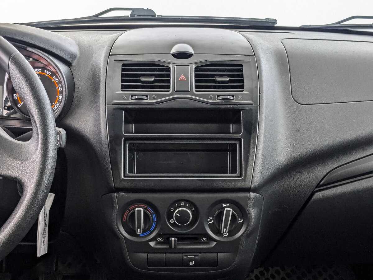 Купить Lada (ВАЗ) Granta с пробегом. Фото: #11