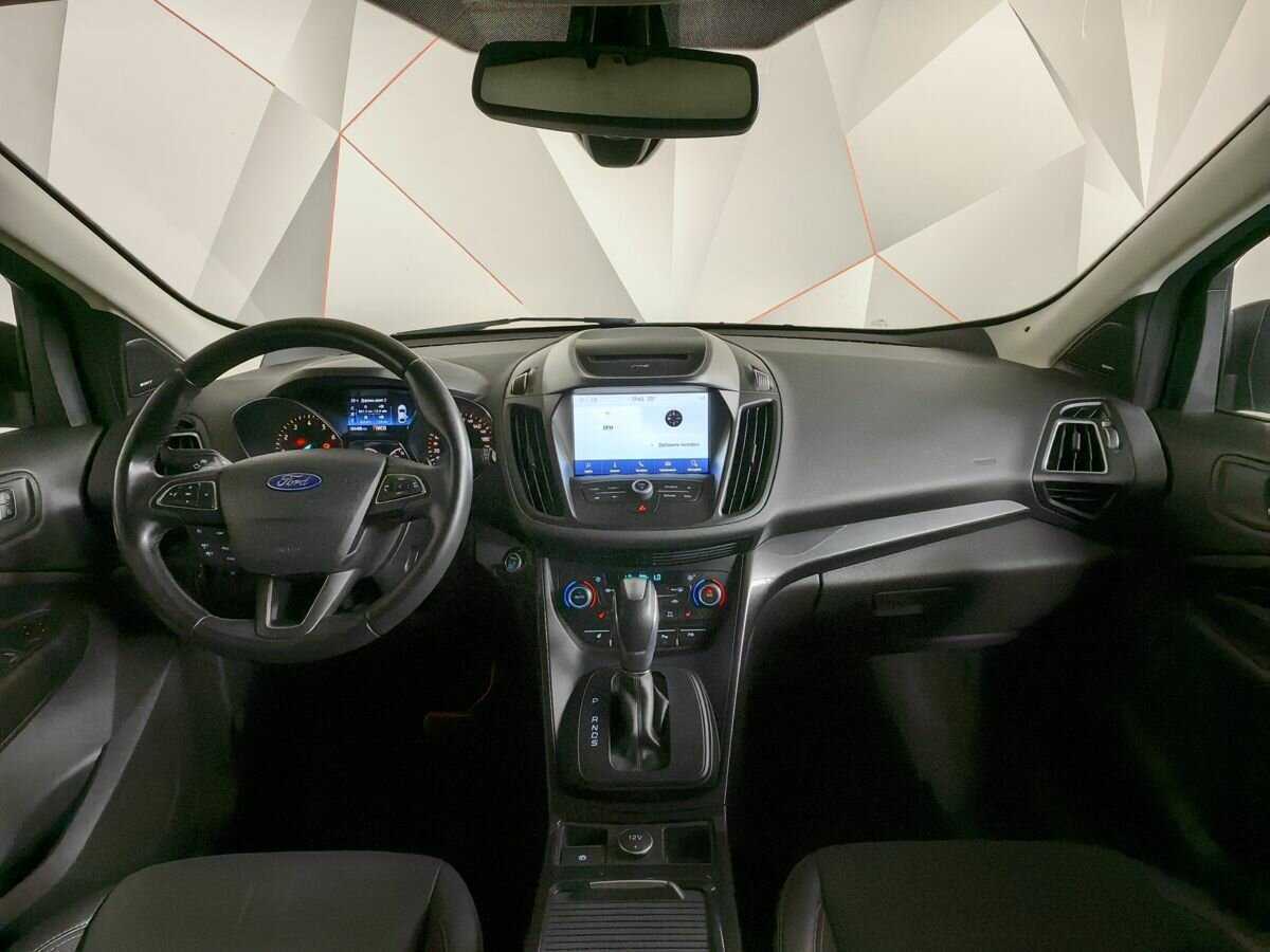 Купить Ford Kuga с пробегом. Фото: #9