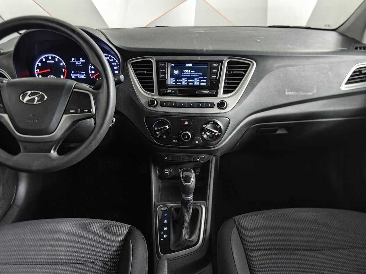 Купить Hyundai Solaris с пробегом. Фото: #9