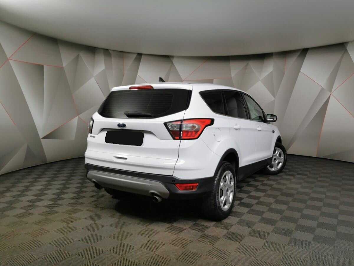 Купить Ford Kuga с пробегом. Фото: #1