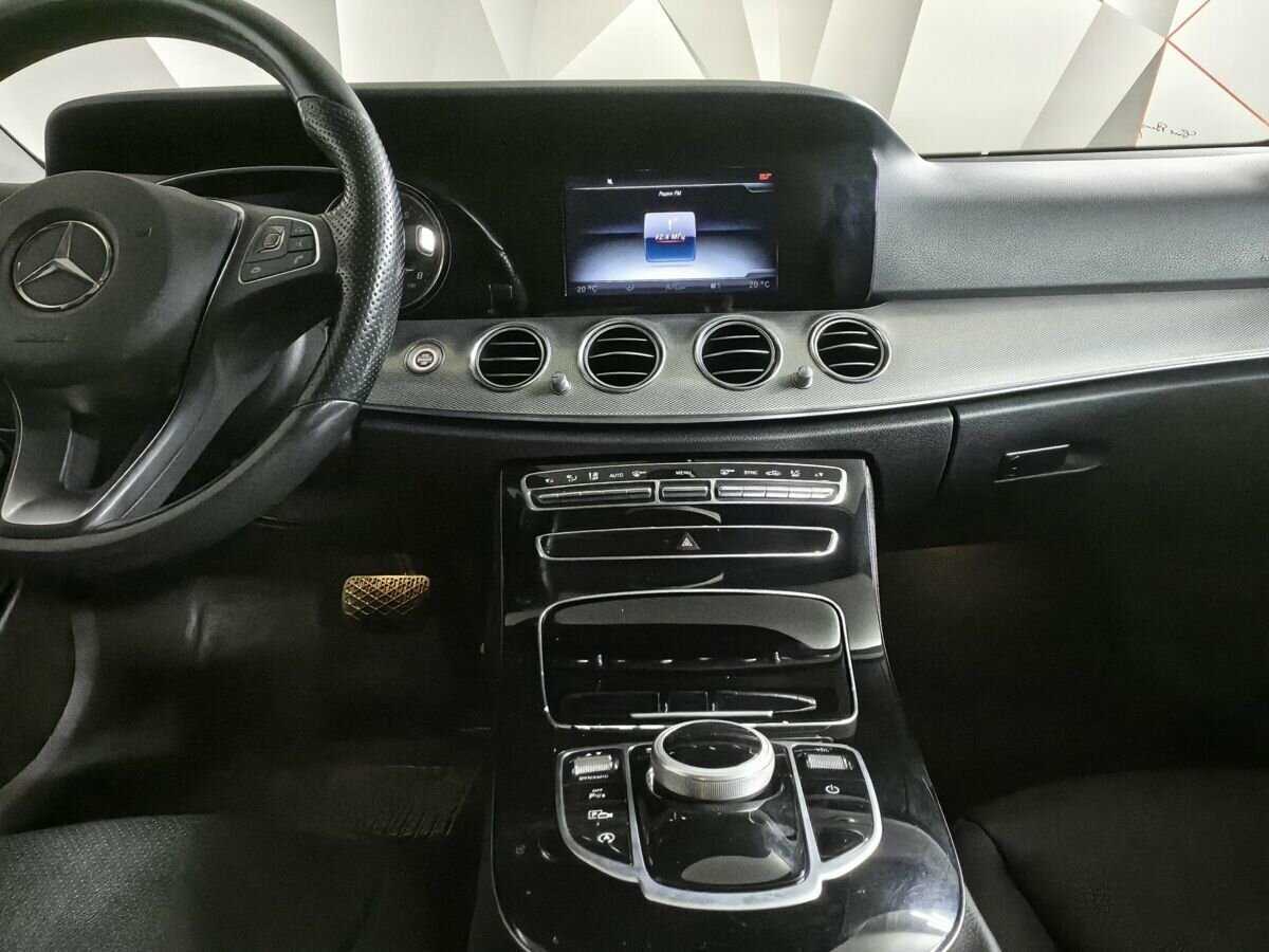 Купить Mercedes-Benz E-Класс с пробегом. Фото: #10