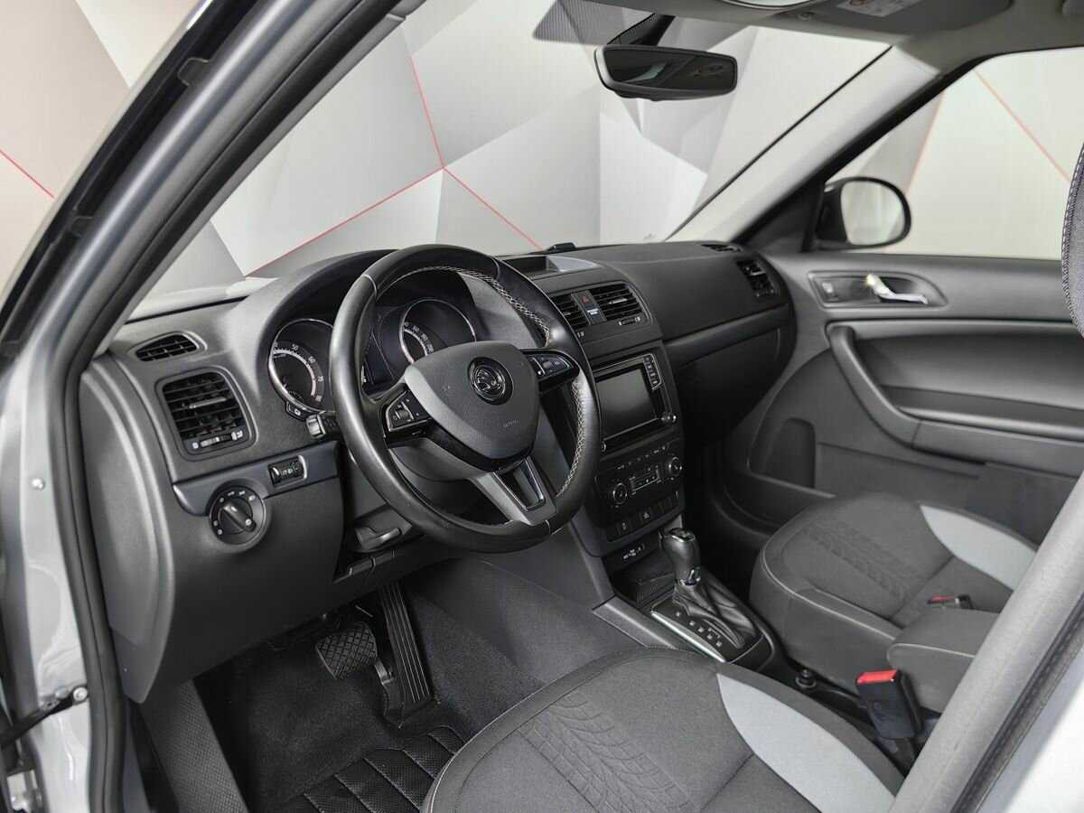 Купить Skoda Yeti с пробегом. Фото: #14