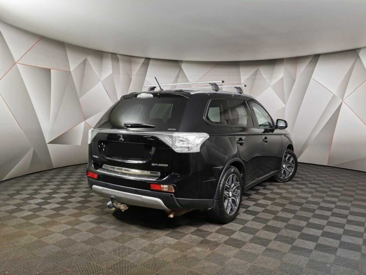 Купить Mitsubishi Outlander с пробегом. Фото: #1