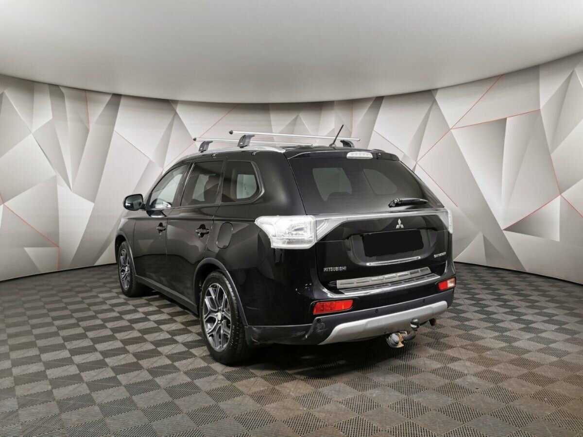 Купить Mitsubishi Outlander с пробегом. Фото: #3