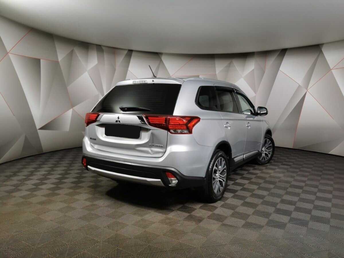 Купить Mitsubishi Outlander с пробегом. Фото: #1