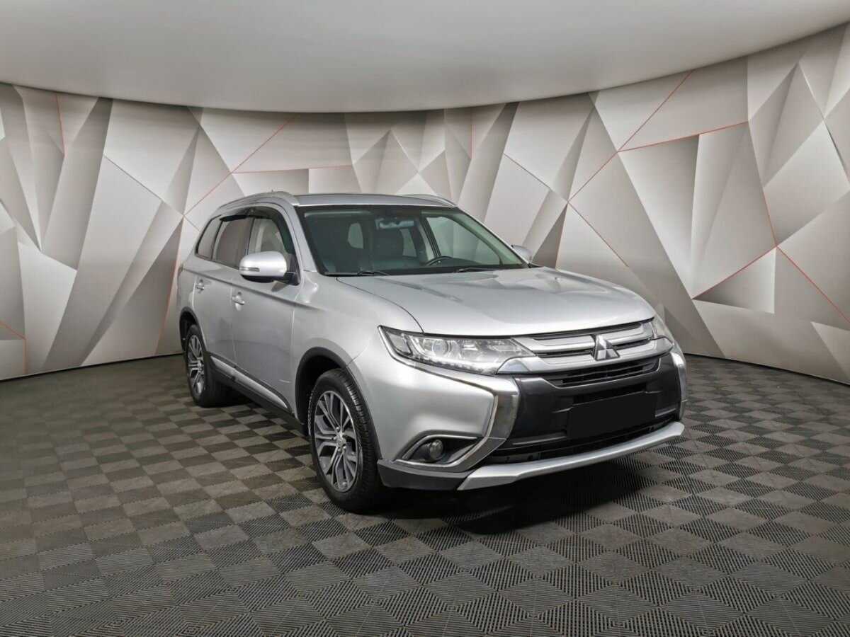 Купить Mitsubishi Outlander с пробегом. Фото: #2