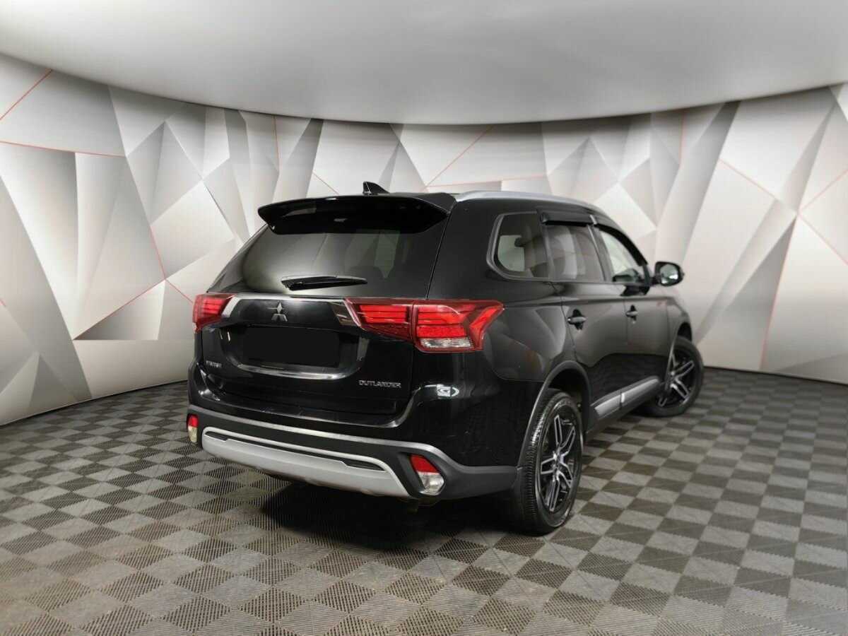 Купить Mitsubishi Outlander с пробегом. Фото: #1