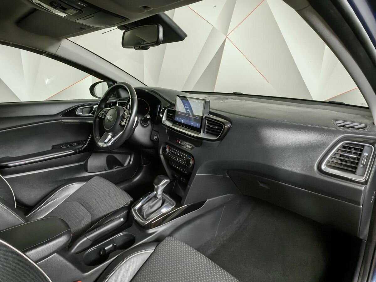 Купить Kia Ceed с пробегом. Фото: #7