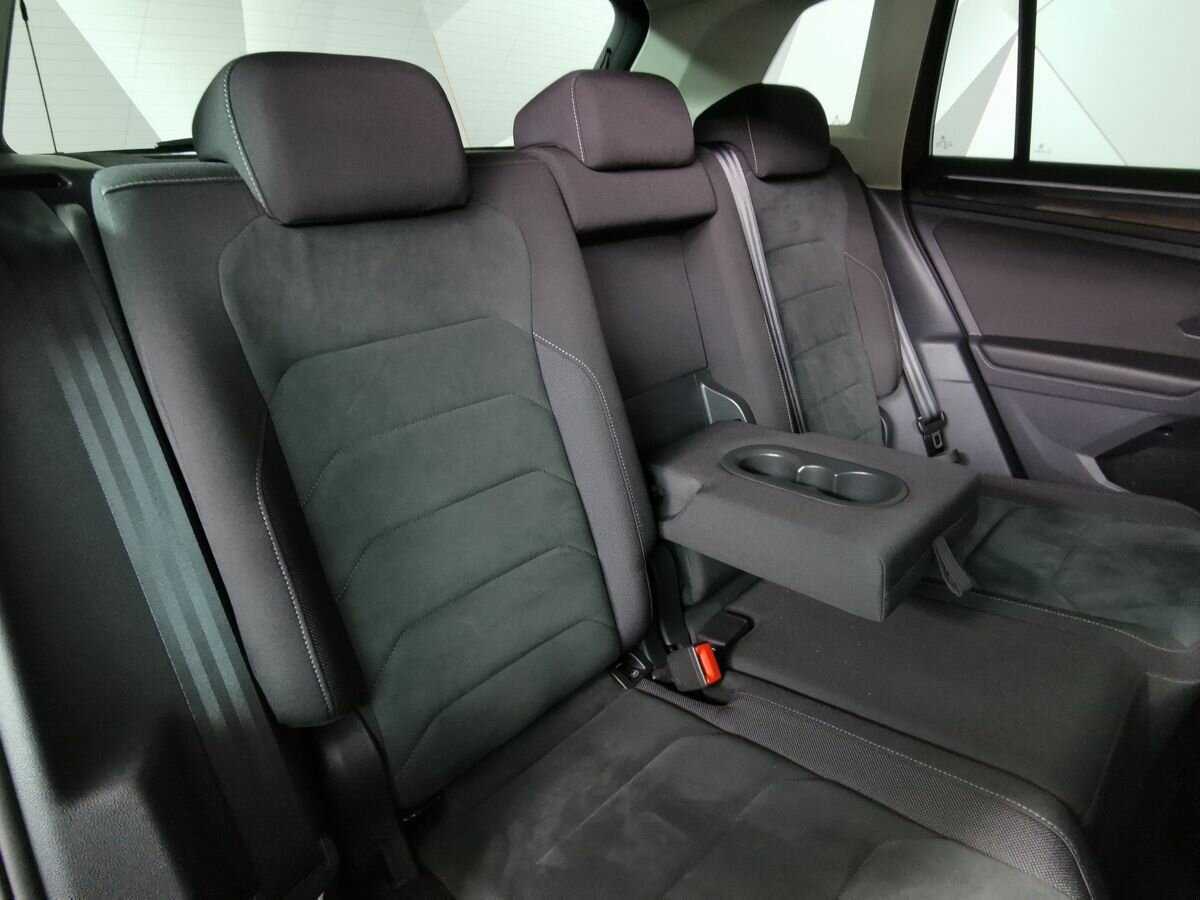 Купить Volkswagen Tiguan с пробегом. Фото: #12