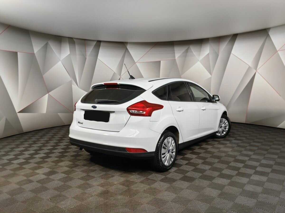 Купить Ford Focus с пробегом. Фото: #1