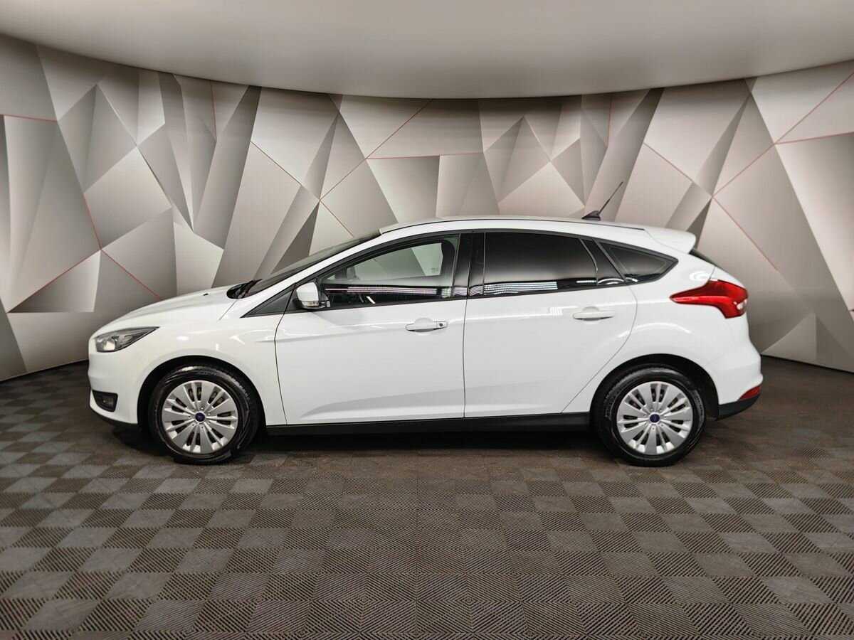 Купить Ford Focus с пробегом. Фото: #4