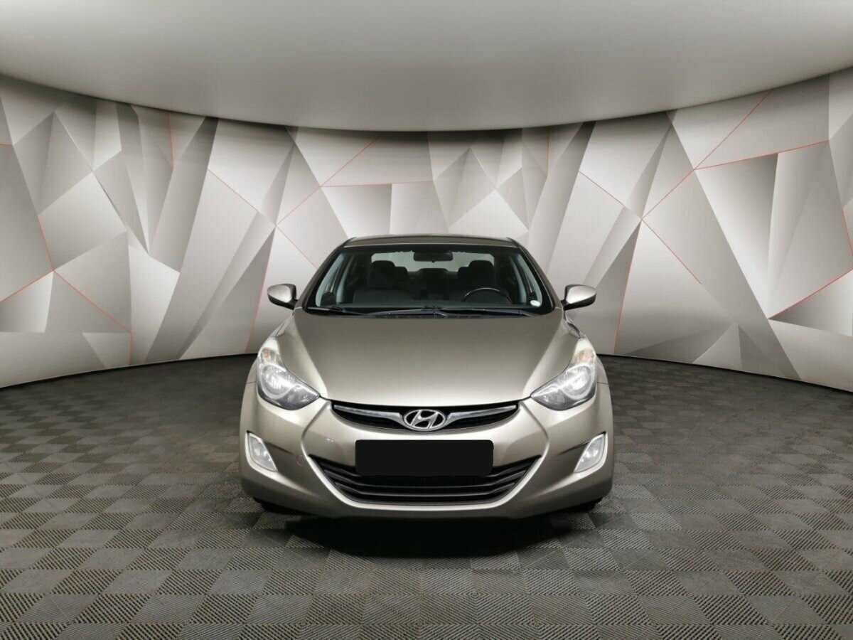 Купить Hyundai Elantra с пробегом. Фото: #6