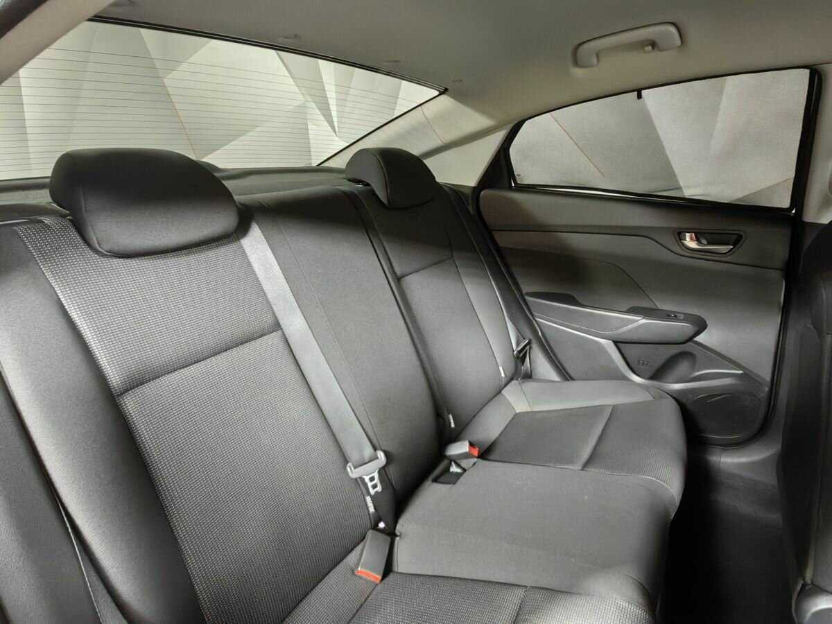 Купить Hyundai Solaris с пробегом. Фото: #12