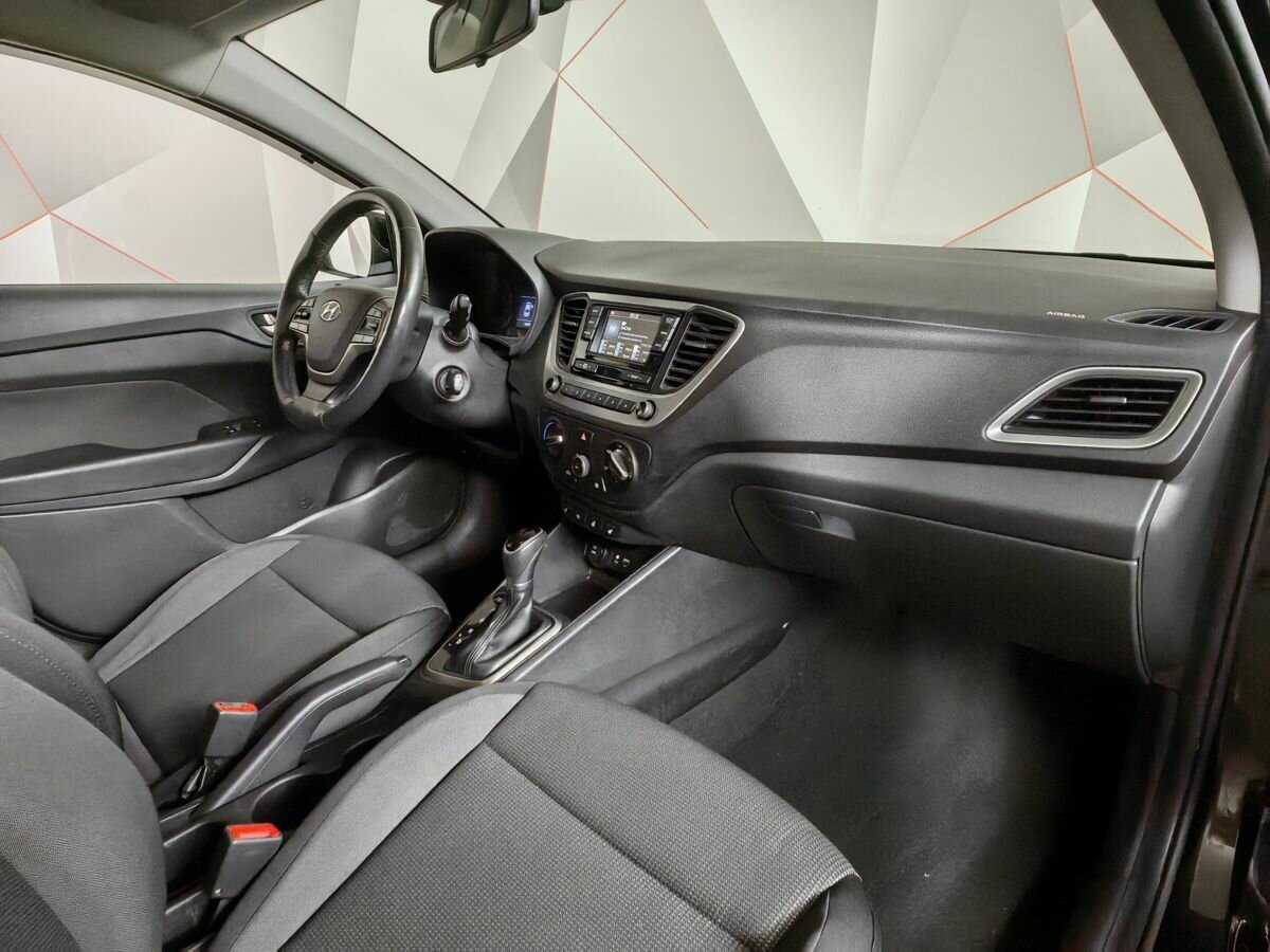 Купить Hyundai Solaris с пробегом. Фото: #8