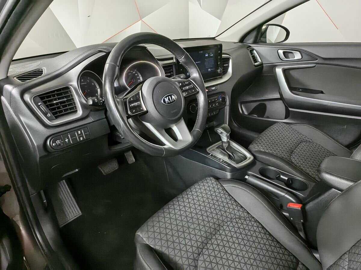 Купить Kia Ceed с пробегом. Фото: #13