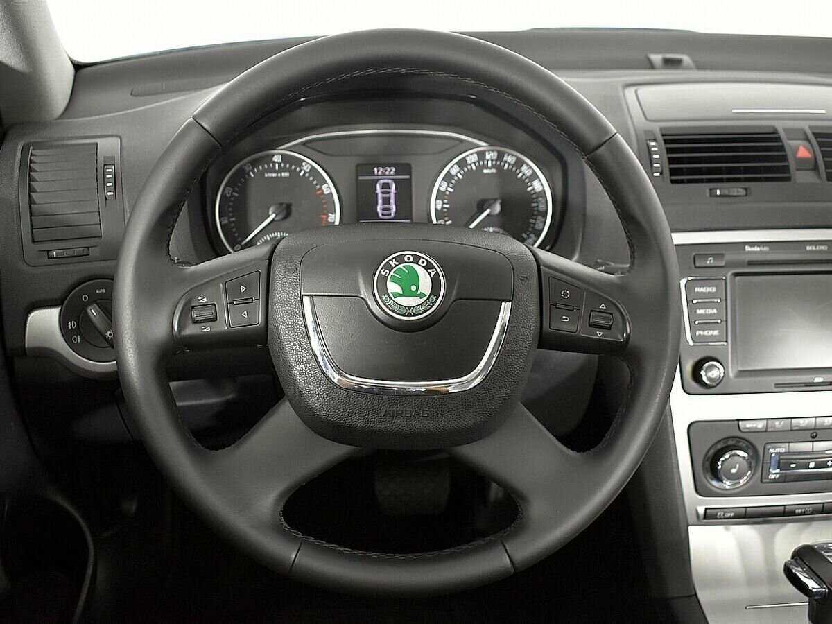 Купить Skoda Octavia с пробегом. Фото: #10