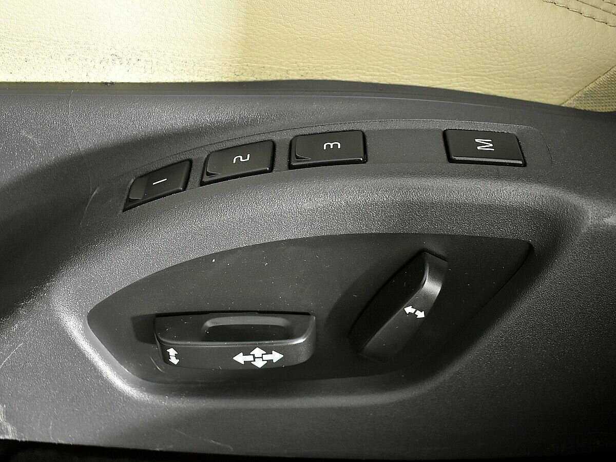 Купить Volvo XC60 с пробегом. Фото: #14