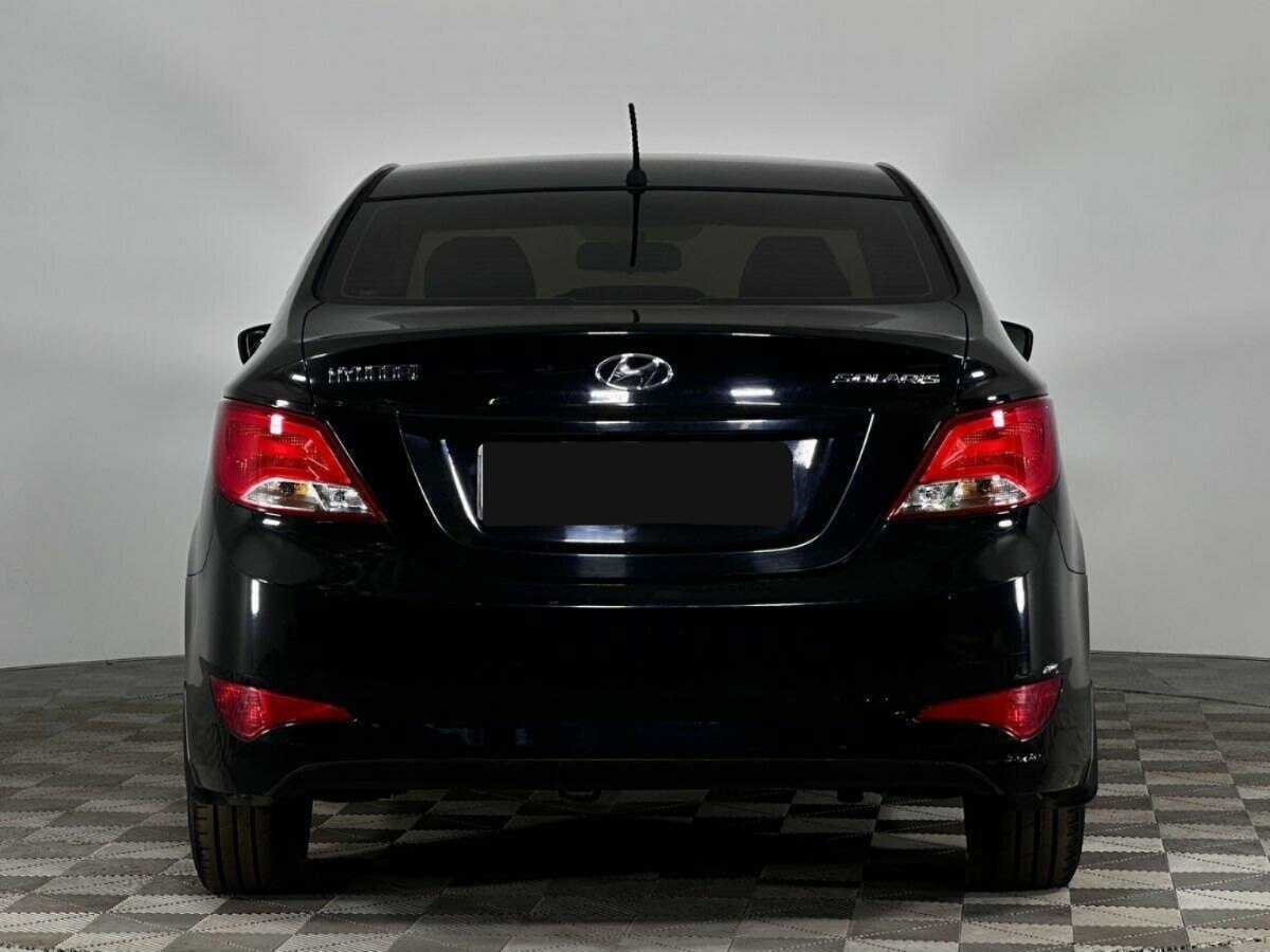 Купить Hyundai Solaris с пробегом. Фото: #3