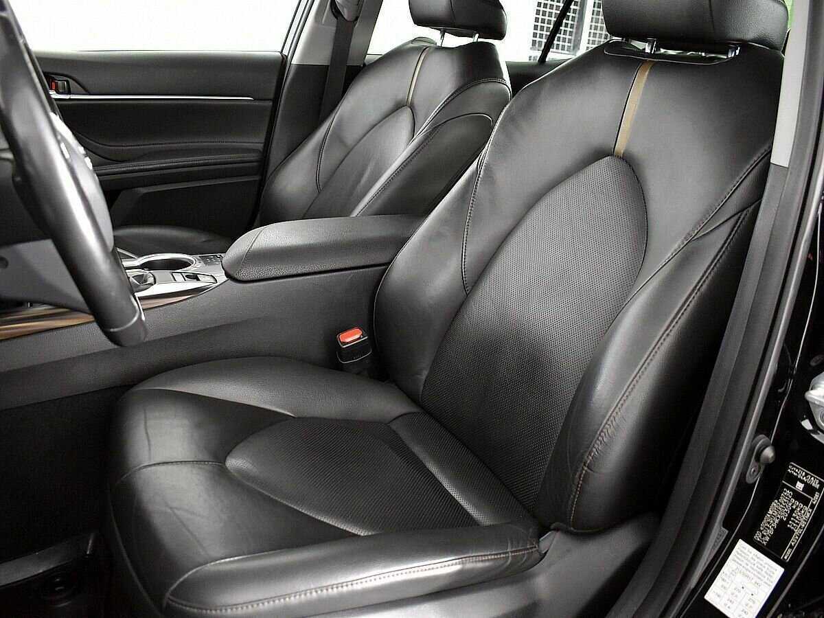 Купить Toyota Camry с пробегом. Фото: #7