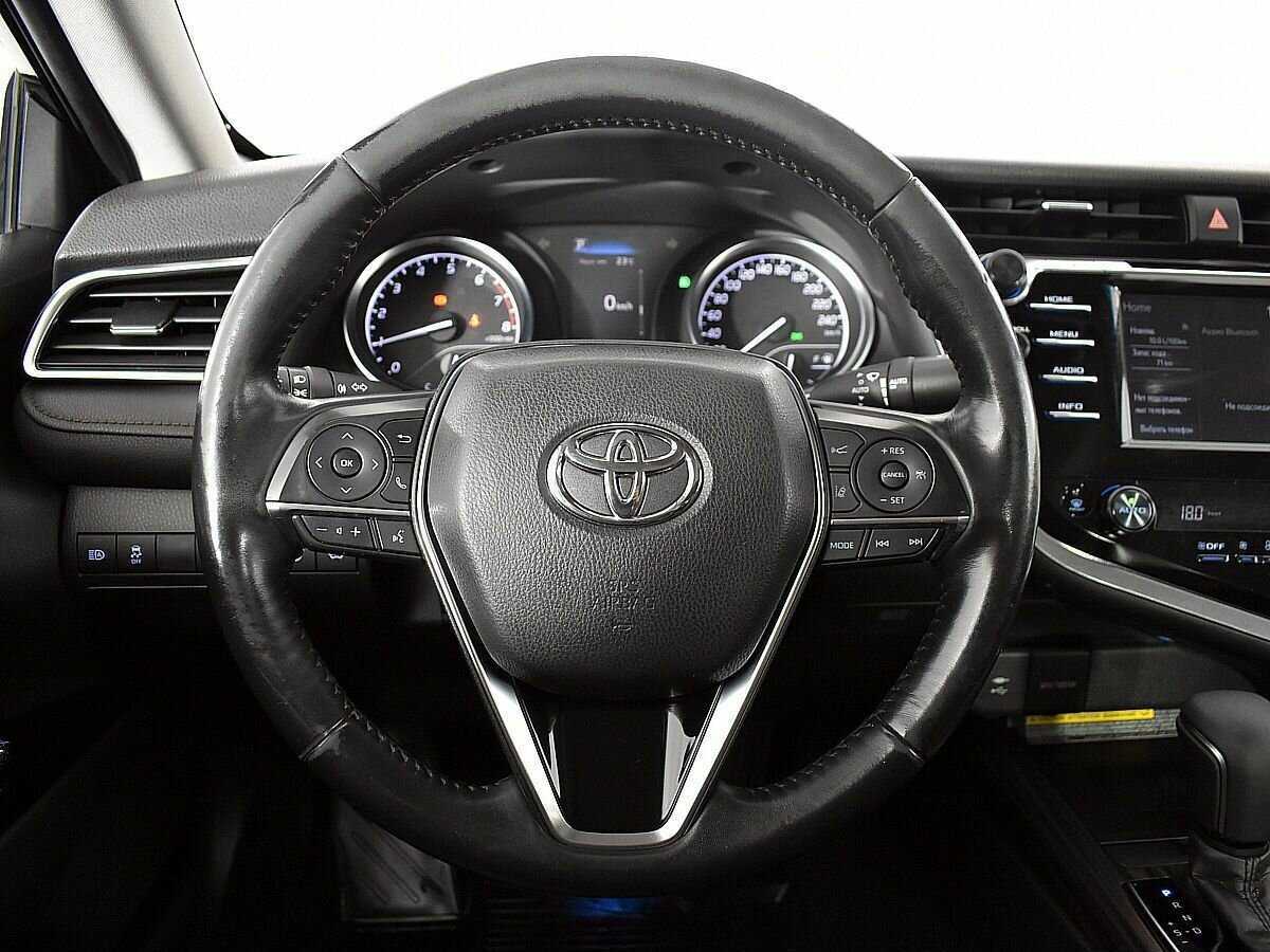 Купить Toyota Camry с пробегом. Фото: #10