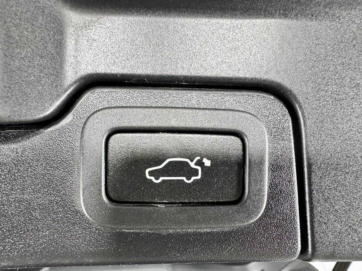 Купить Land Rover Range Rover Evoque с пробегом. Фото: #18