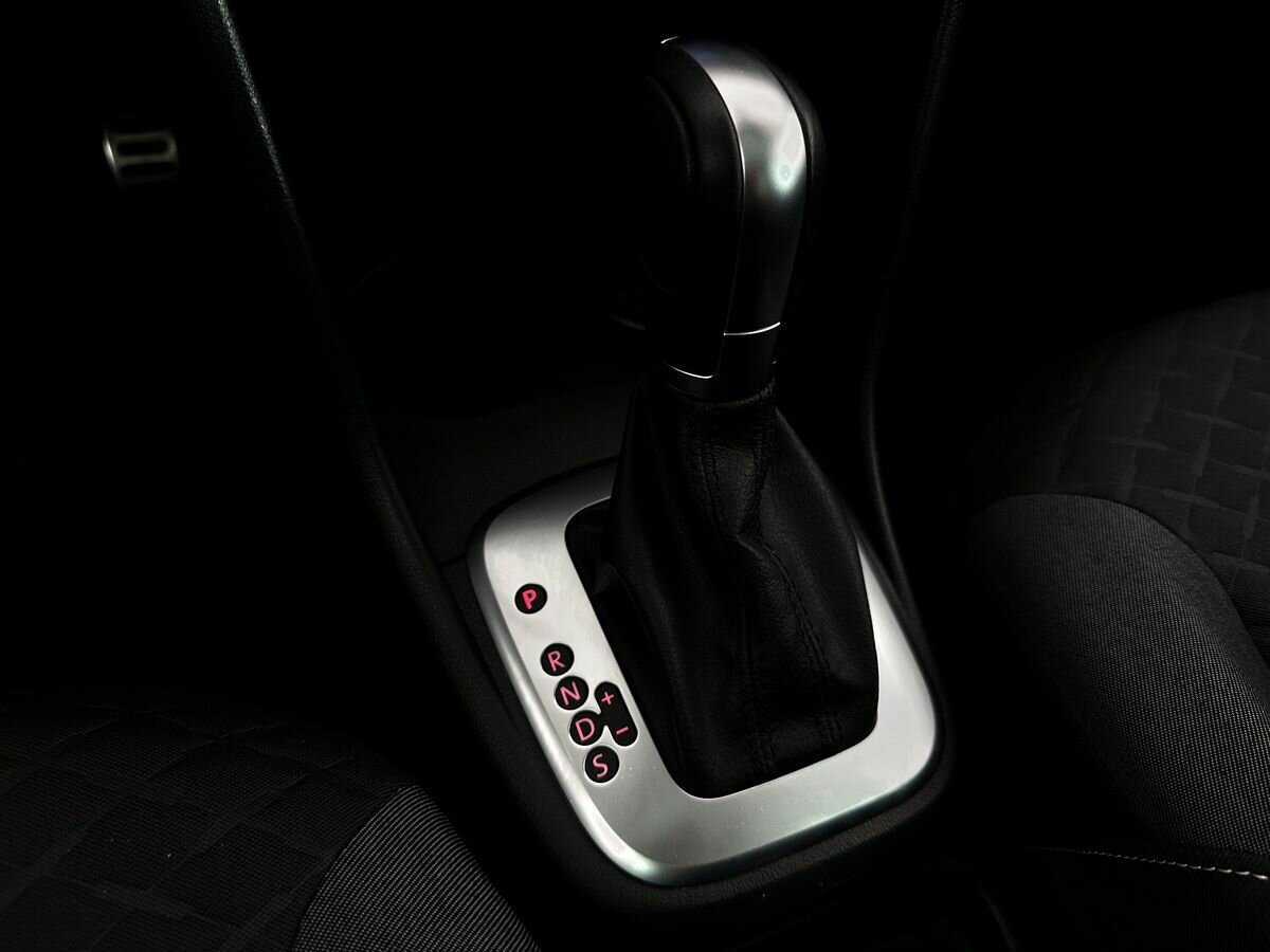 Купить Volkswagen Polo с пробегом. Фото: #12