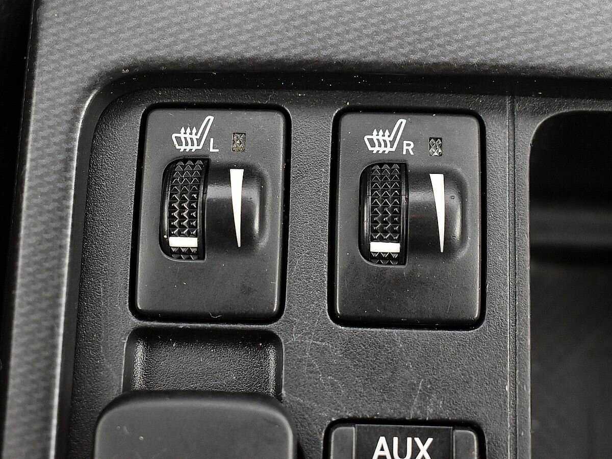 Купить Toyota Land Cruiser Prado с пробегом. Фото: #17