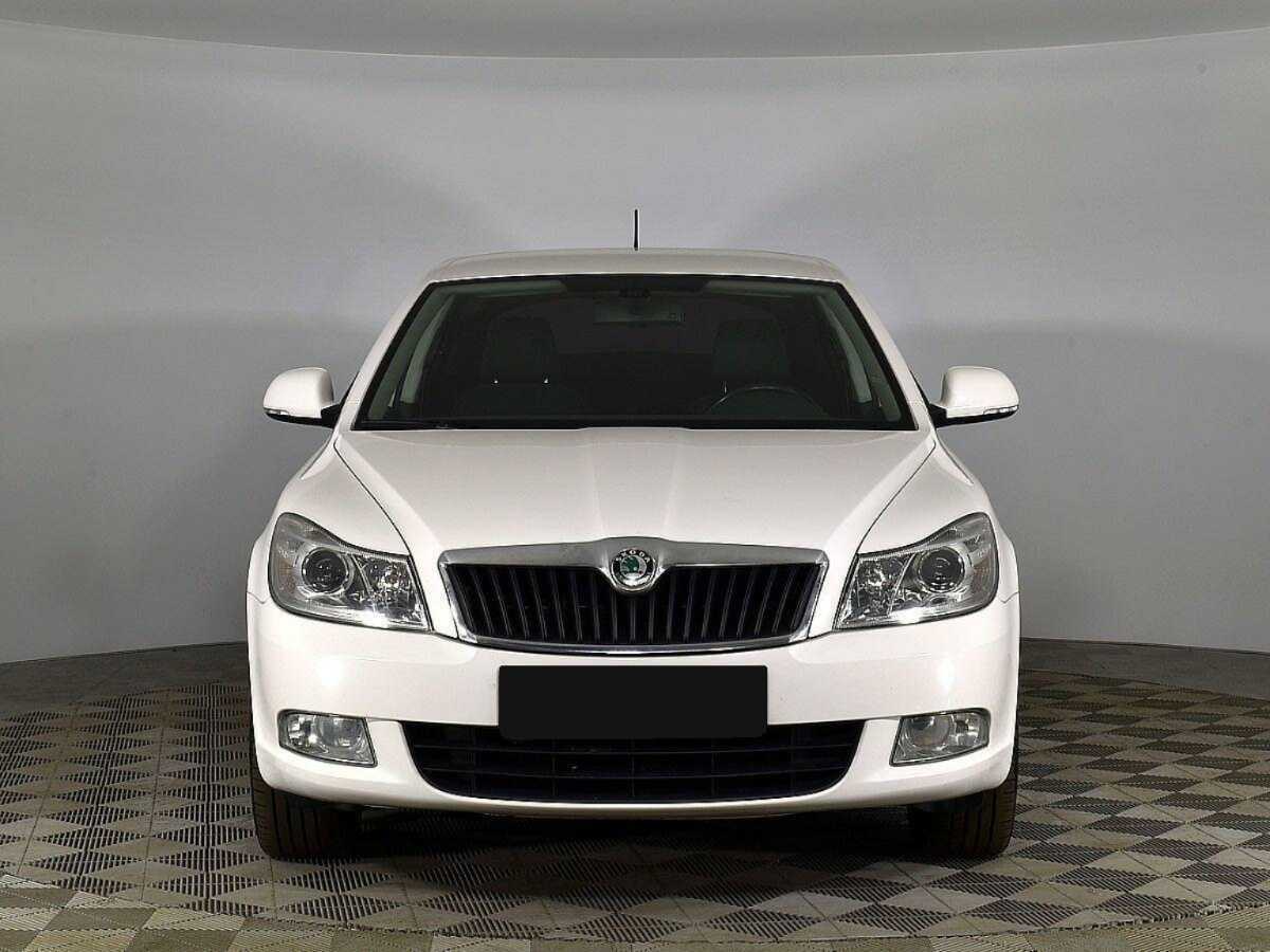 Купить Skoda Octavia с пробегом. Фото: #2