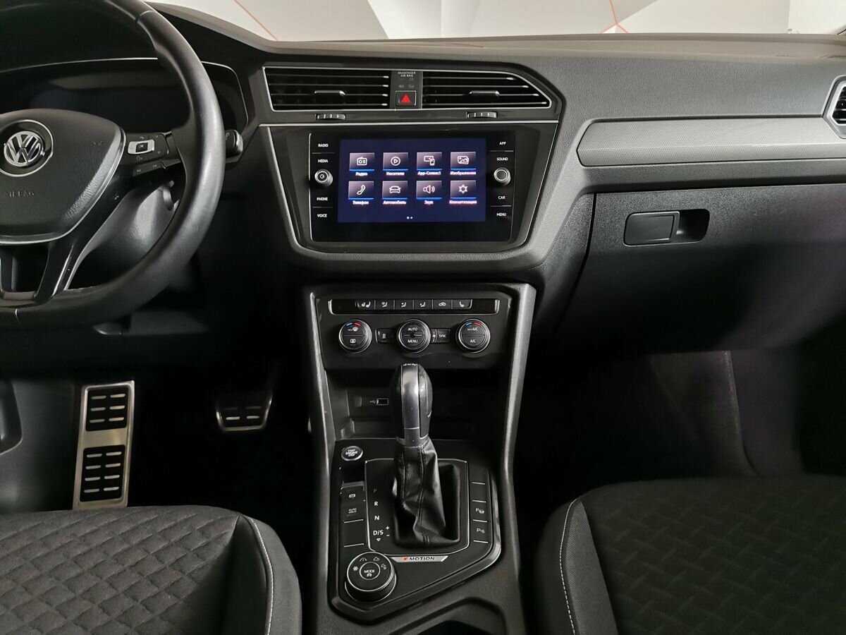 Купить Volkswagen Tiguan с пробегом. Фото: #10
