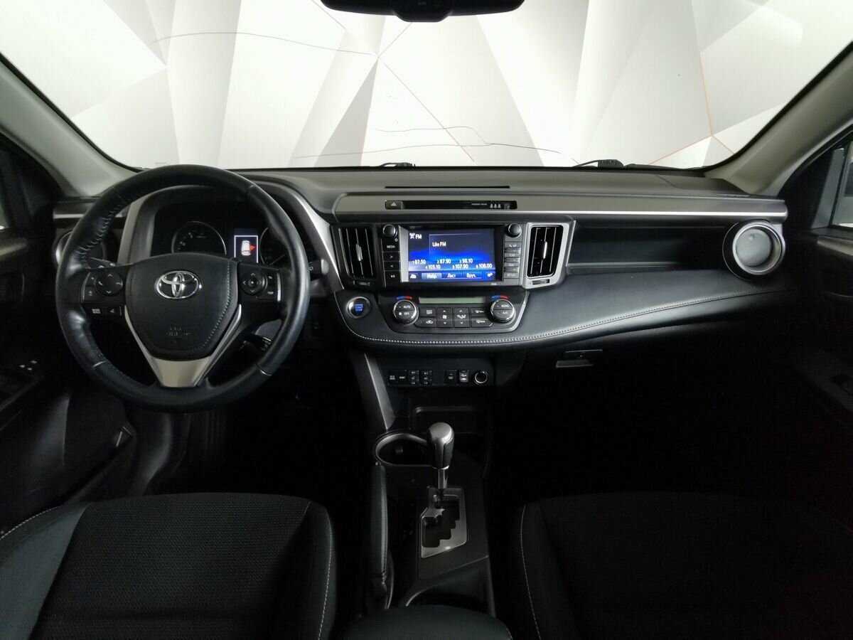 Купить Toyota RAV4 с пробегом. Фото: #9