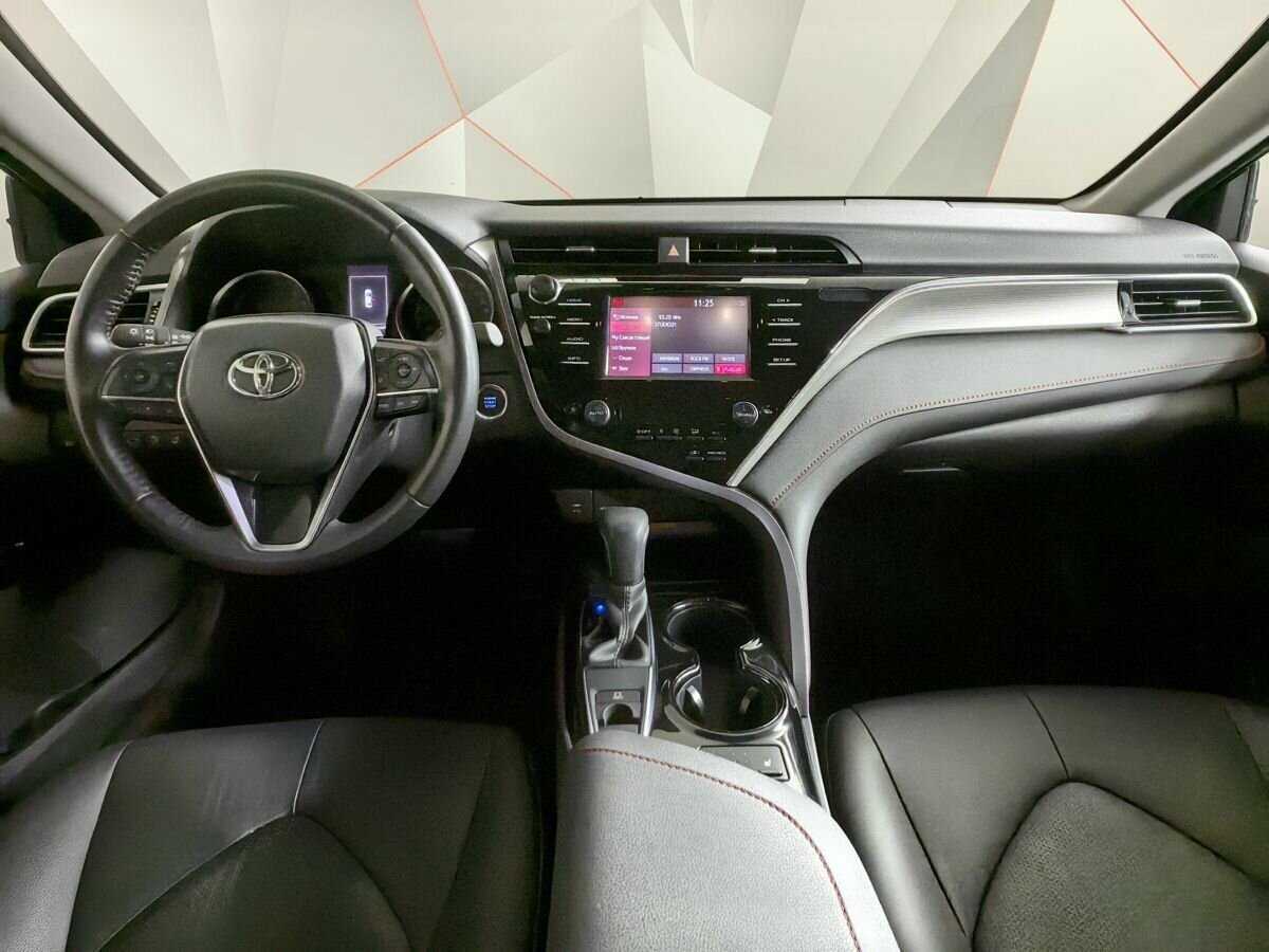 Купить Toyota Camry с пробегом. Фото: #9