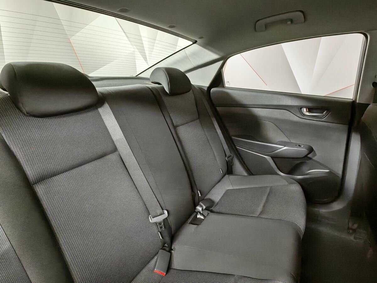 Купить Hyundai Solaris с пробегом. Фото: #12