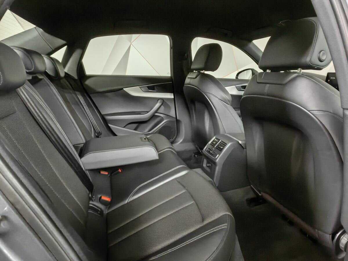 Купить Audi A4 с пробегом. Фото: #11