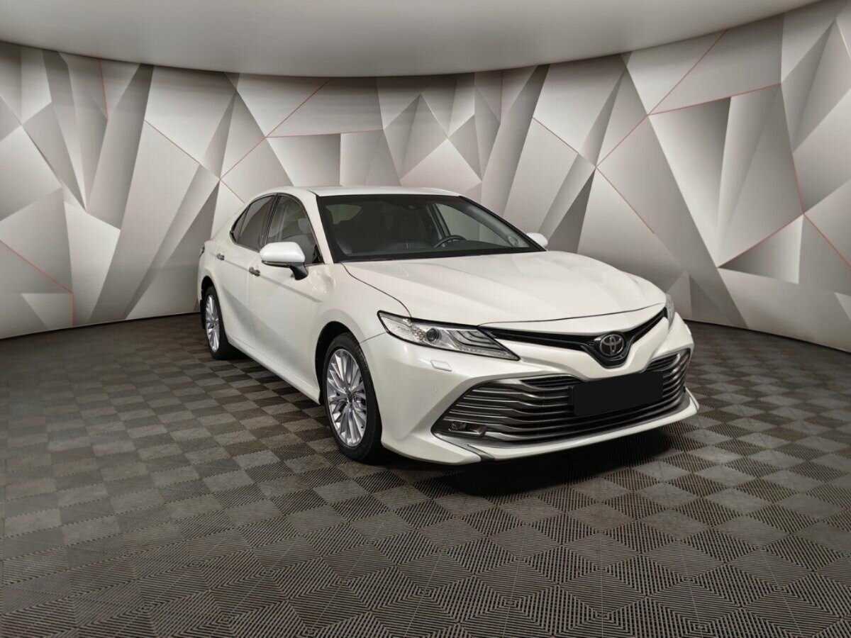 Купить Toyota Camry с пробегом. Фото: #2
