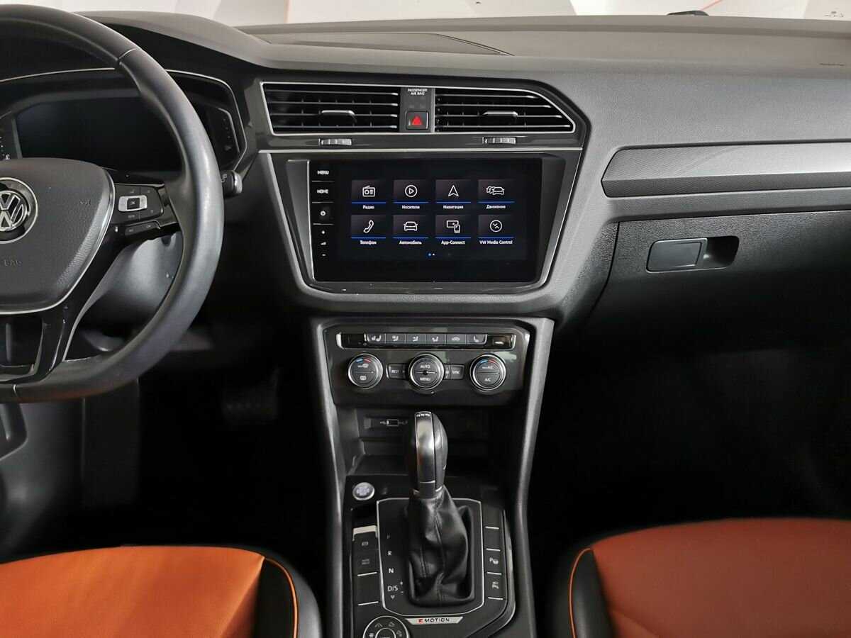 Купить Volkswagen Tiguan с пробегом. Фото: #10