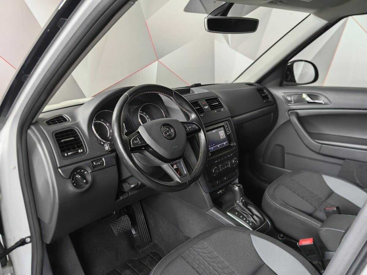 Купить Skoda Yeti с пробегом. Фото: #13