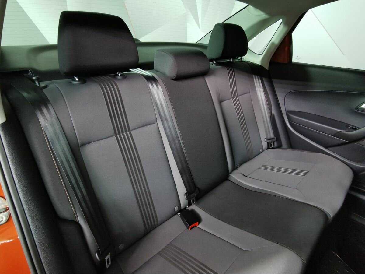 Купить Volkswagen Polo с пробегом. Фото: #12