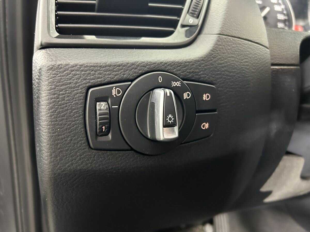 Купить BMW X1 с пробегом. Фото: #7