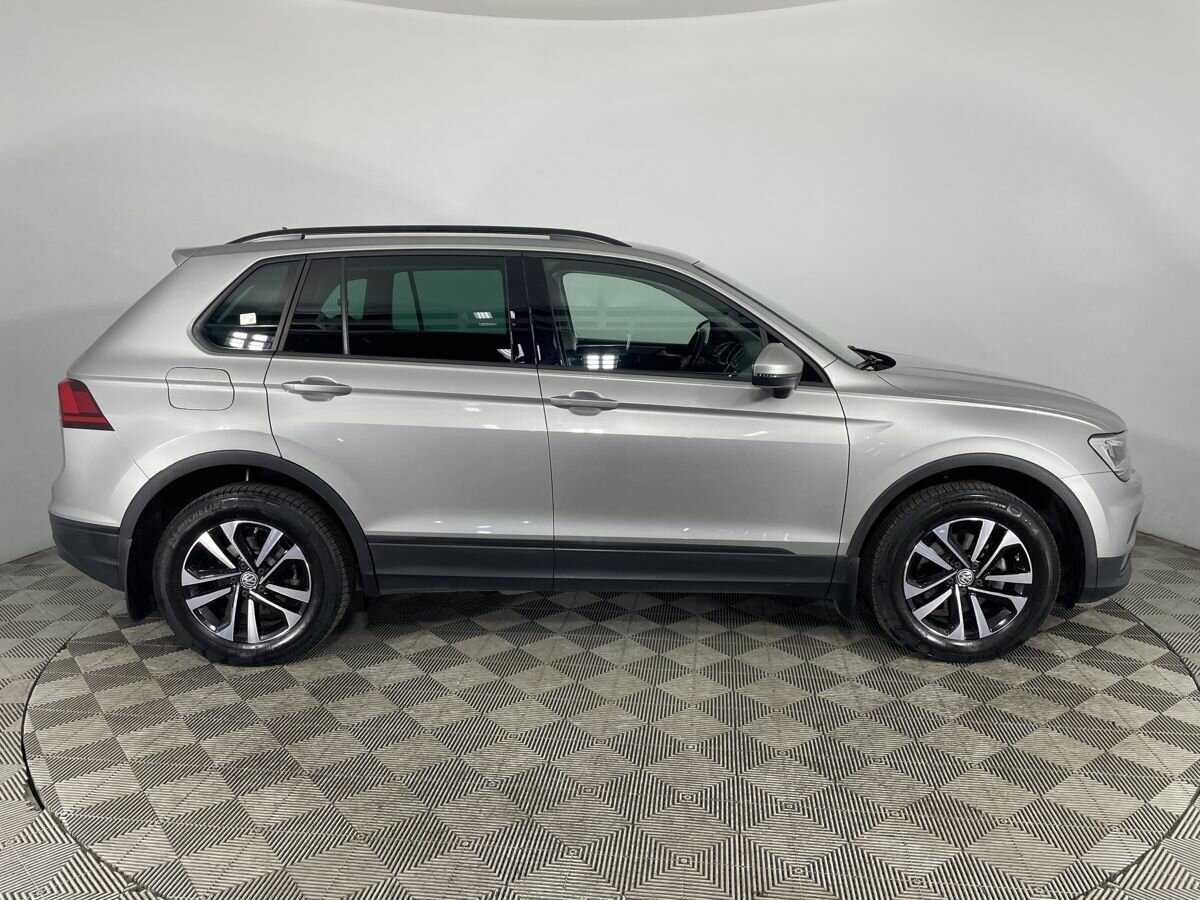 Купить Volkswagen Tiguan с пробегом. Фото: #3