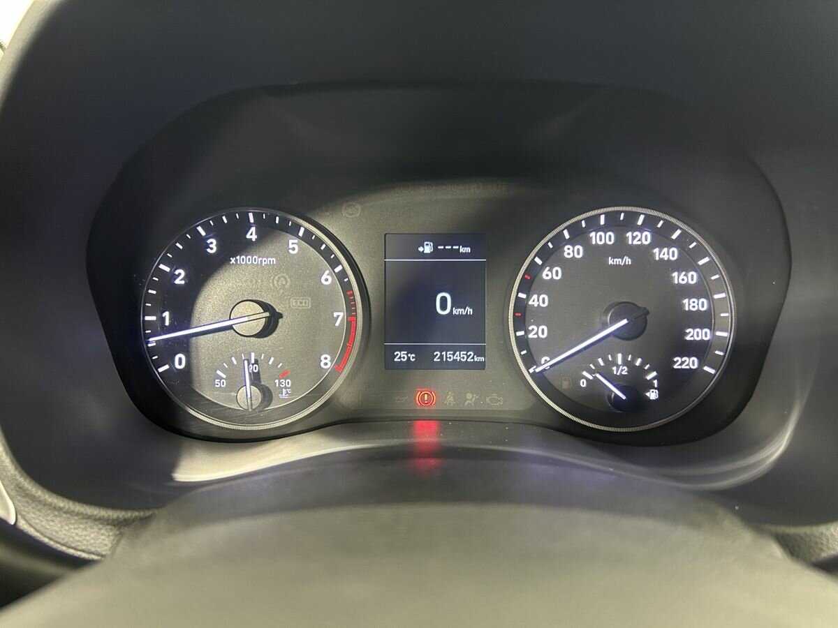 Купить Hyundai Solaris с пробегом. Фото: #10