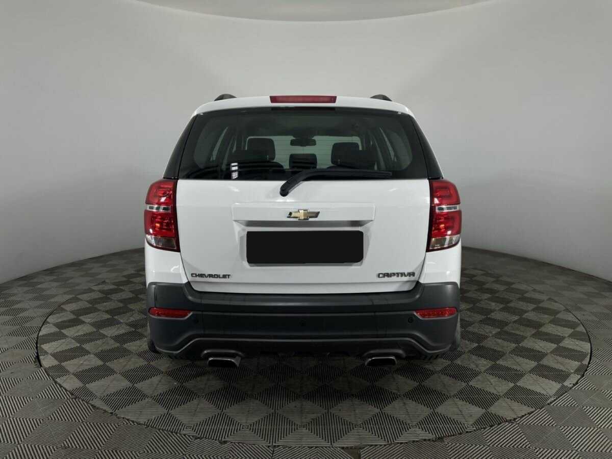 Купить Chevrolet Captiva с пробегом. Фото: #2