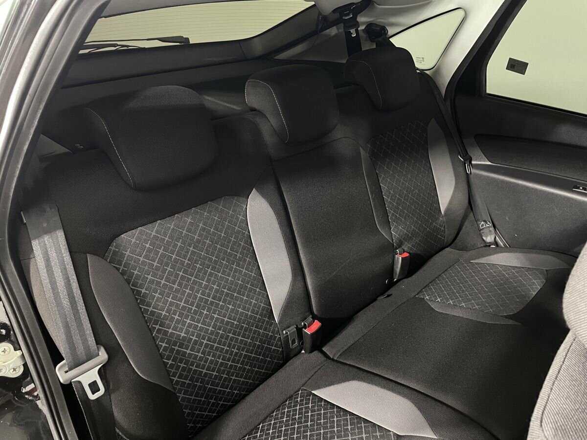 Купить Lada (ВАЗ) Granta с пробегом. Фото: #14