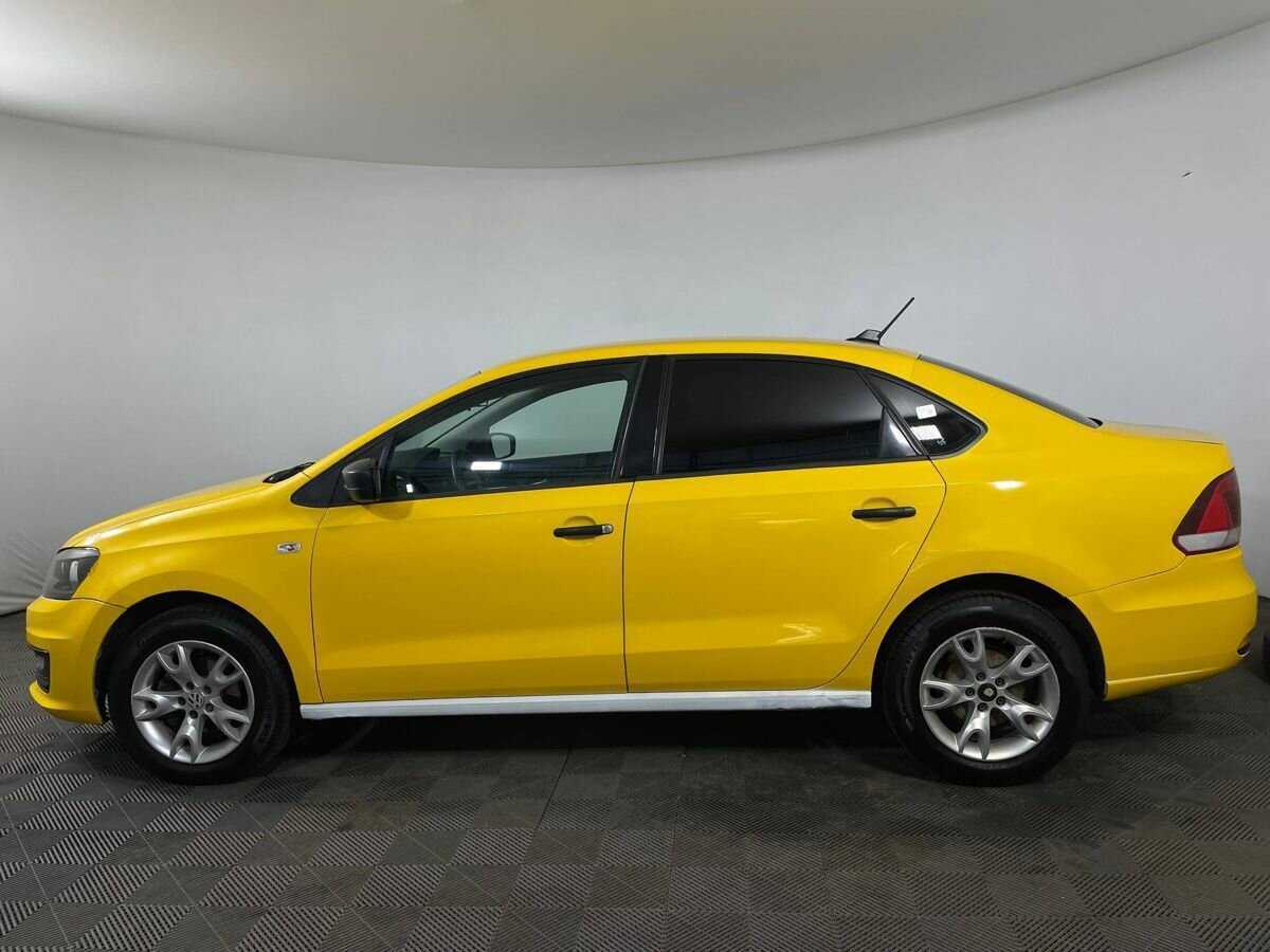 Купить Volkswagen Polo с пробегом. Фото: #4